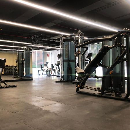 Galeria Plaza San Jeronimo Hotel Mexico-stad Buitenkant foto The gym at the hotel