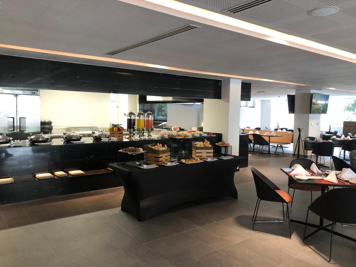 Galeria Plaza San Jeronimo Hotel Mexico-stad Buitenkant foto The lounge at the airport