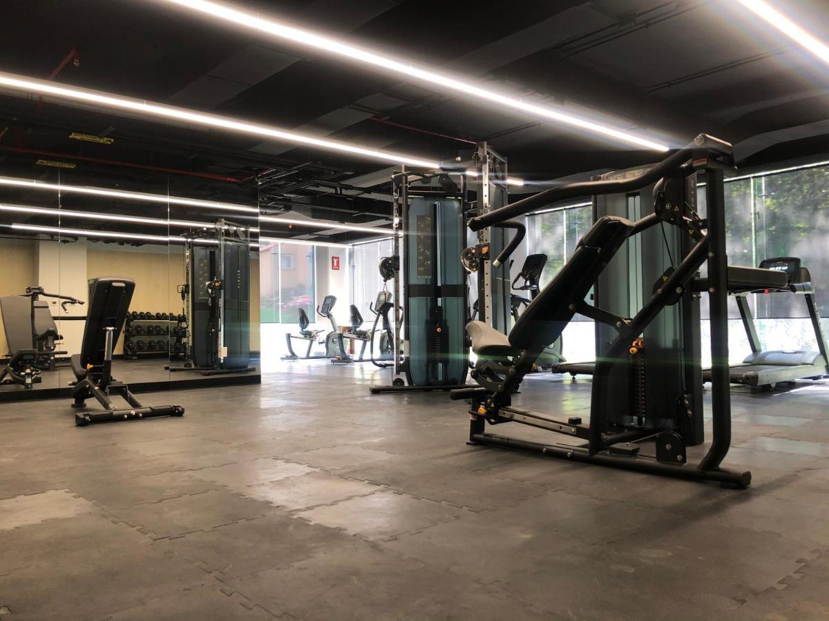 Galeria Plaza San Jeronimo Hotel Mexico-stad Buitenkant foto The gym at the hotel