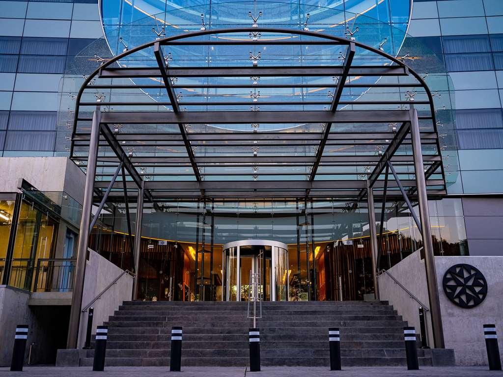 Galeria Plaza San Jeronimo Hotel Mexico-stad Buitenkant foto The entrance to the hotel