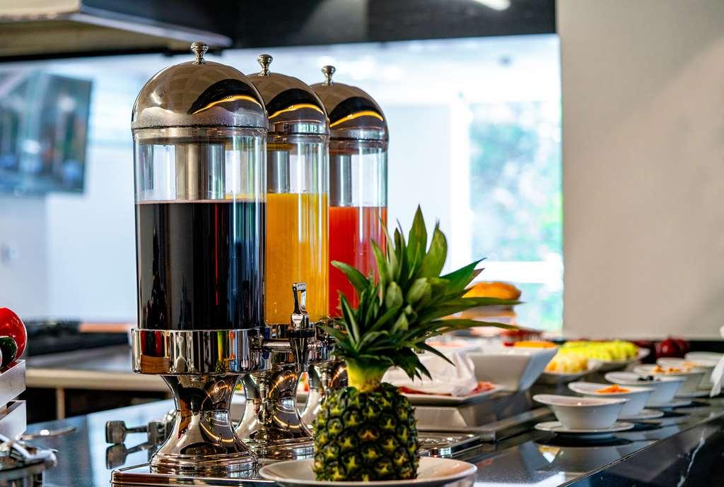 Galeria Plaza San Jeronimo Hotel Mexico-stad Restaurant foto Juice dispensers